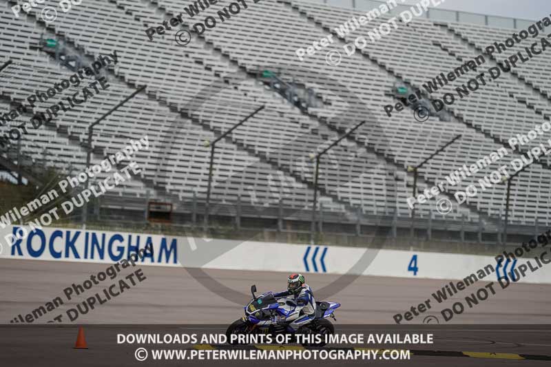 Rockingham no limits trackday;enduro digital images;event digital images;eventdigitalimages;no limits trackdays;peter wileman photography;racing digital images;rockingham raceway northamptonshire;rockingham trackday photographs;trackday digital images;trackday photos